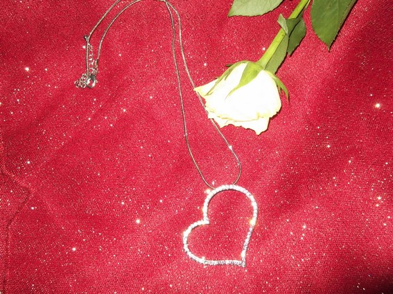 Collier coeur reflets roses