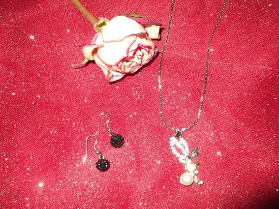 Collier fée et sa perle